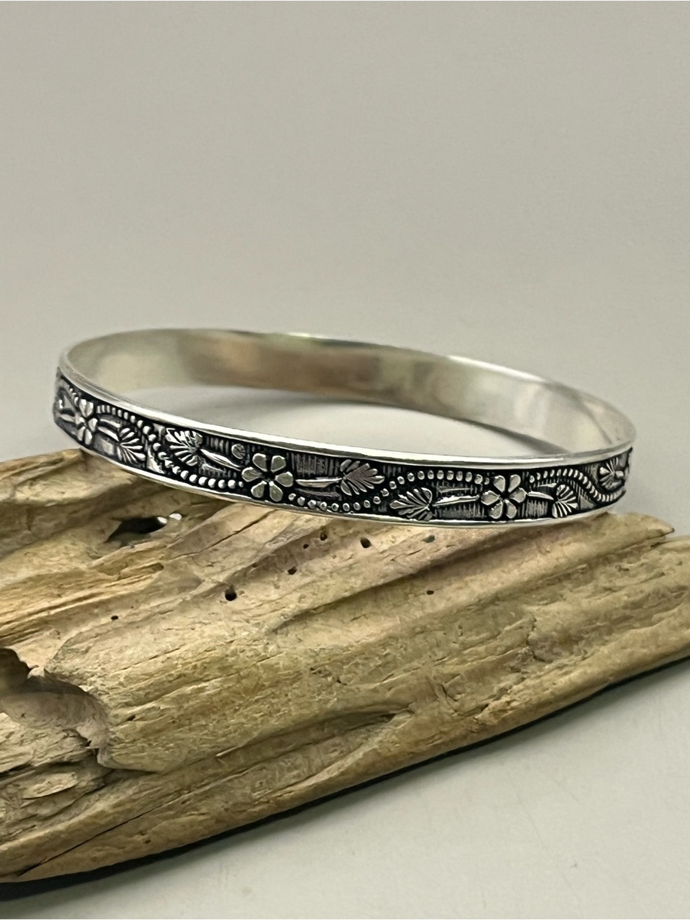 Sterling Silver 925 Floral Stamped Bangle Bracelet Oxidized Boho Flower Vintage